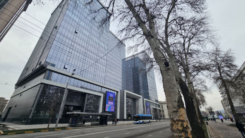 Lease, Commercial, c. Dushanbe, I. Somoni, ЦУМ, цена 220 000 Lease, Commercial, c. Dushanbe, I. Somoni, ЦУМ, цена 220 000