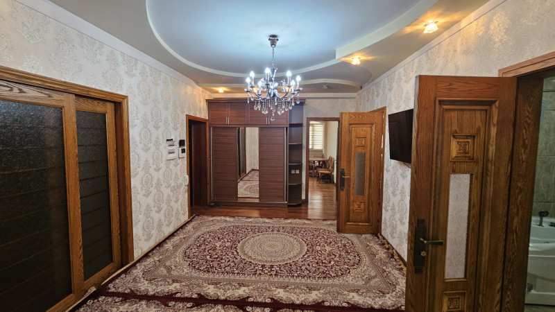 Сдам, Квартира, г. Душанбе, И. Самани, ЦУМ, цена 8 000 Сдам, Квартира, г. Душанбе, И. Самани, ЦУМ, цена 8 000