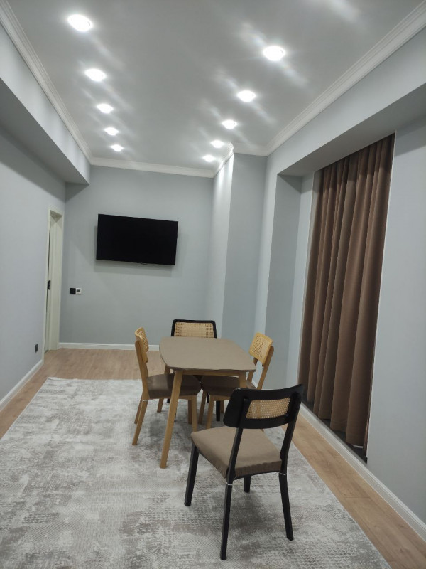 Lease, Apartments, c. Dushanbe, Shohmansur, Дом печать, Гостиница Гулистон, цена 7 500 Lease, Apartments, c. Dushanbe, Shohmansur, Дом печать, Гостиница Гулистон, цена 7 500