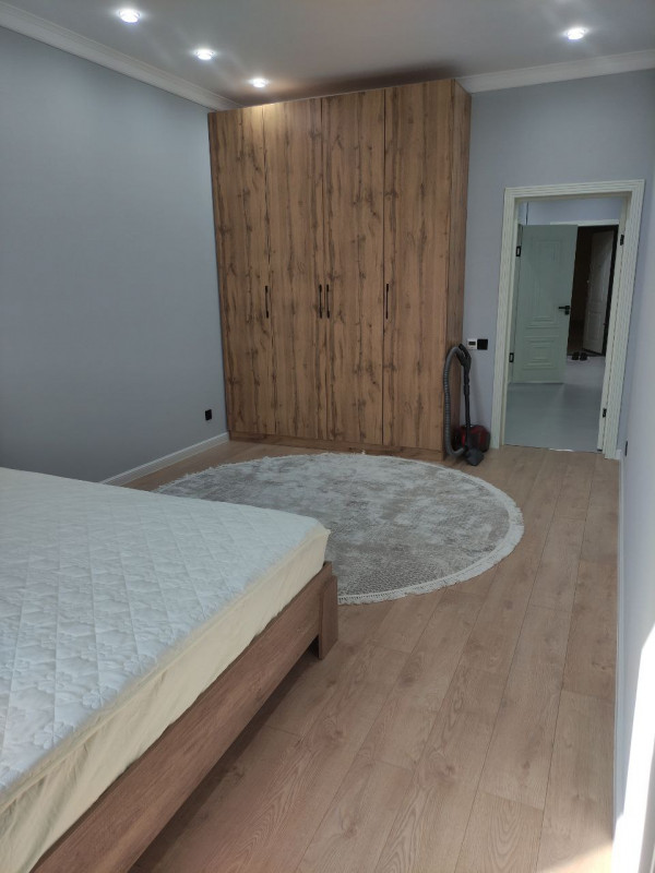 Lease, Apartments, c. Dushanbe, Shohmansur, Дом печать, Гостиница Гулистон, цена 7 500 Lease, Apartments, c. Dushanbe, Shohmansur, Дом печать, Гостиница Гулистон, цена 7 500