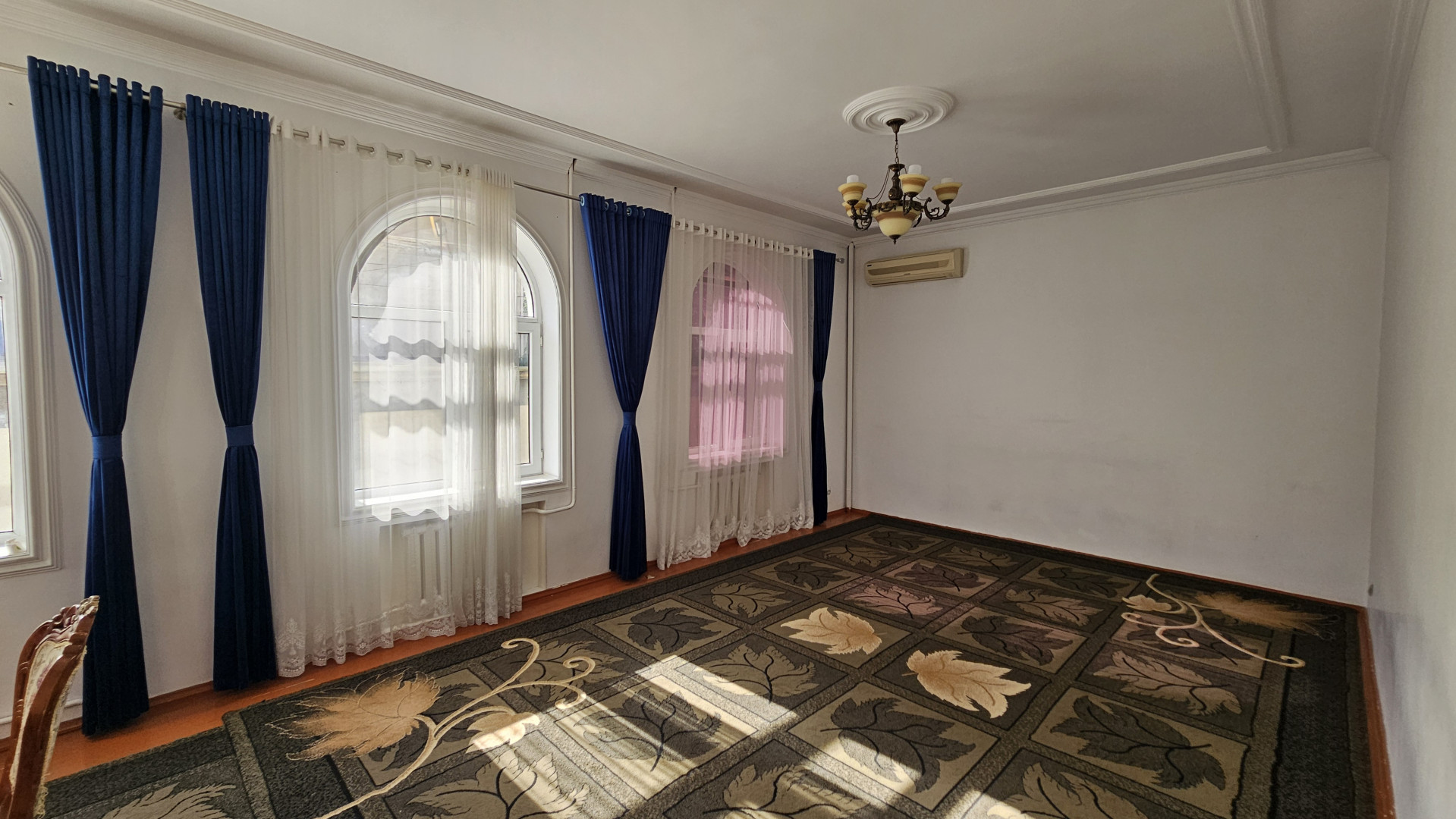 Lease, Villas, c. Dushanbe, I. Somoni, Ваданасос, цена 35 000 Lease, Villas, c. Dushanbe, I. Somoni, Ваданасос, цена 35 000