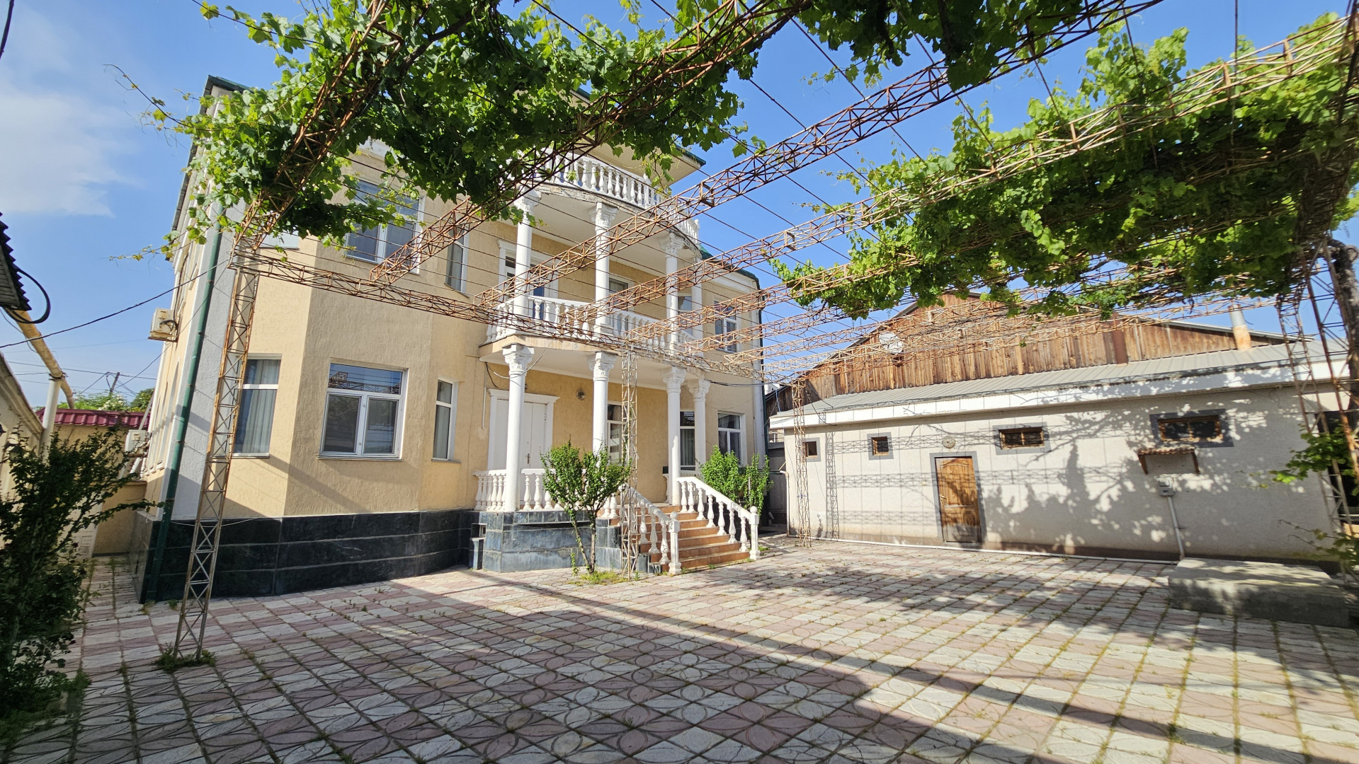 Lease, Villas, c. Dushanbe, I. Somoni, Ваданасос, цена 35 000 Lease, Villas, c. Dushanbe, I. Somoni, Ваданасос, цена 35 000