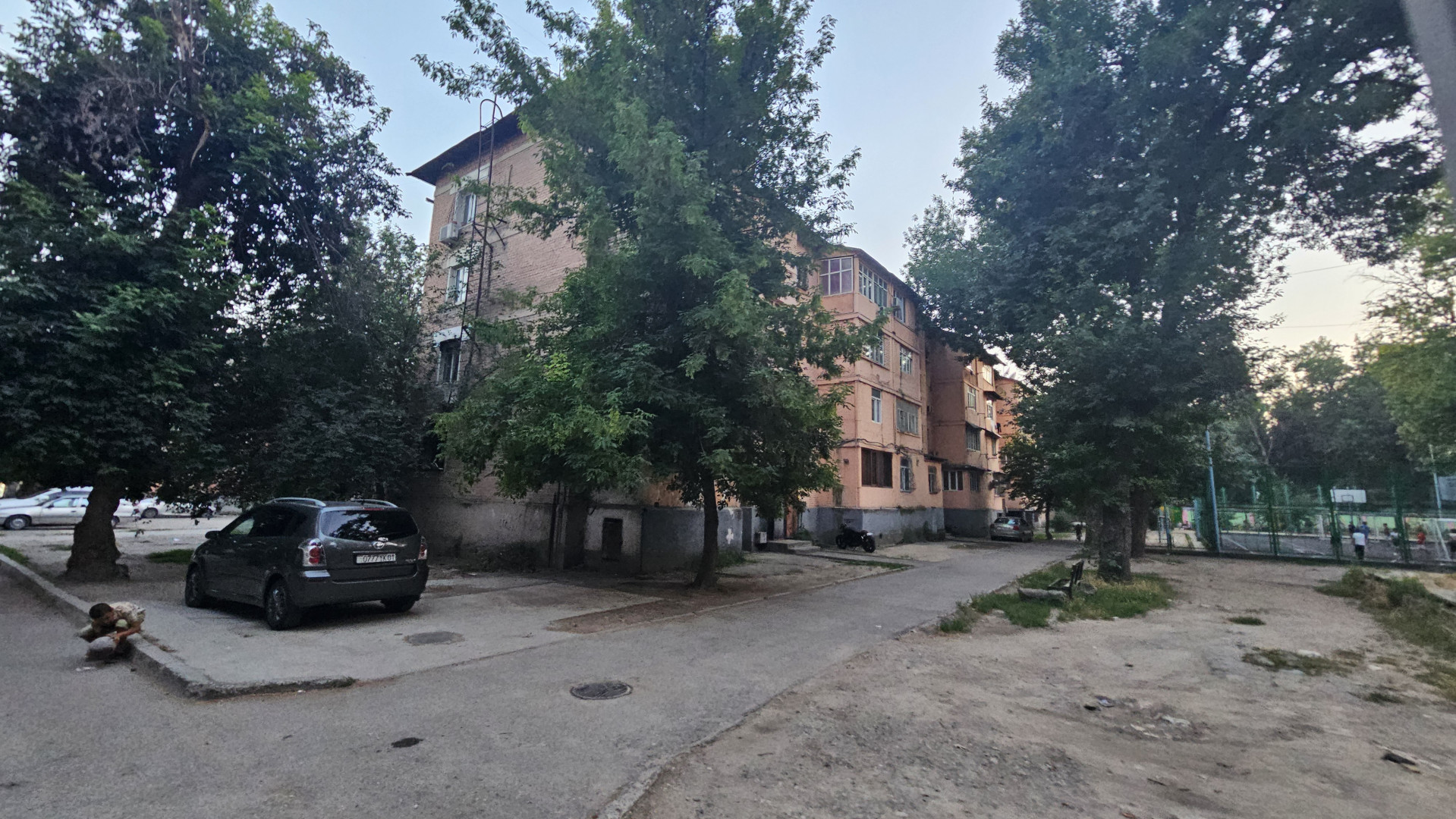 Ба иҷора, Ҳуҷра, ш. Душанбе, Шоҳмансур, Танка, цена 3 500 Ба иҷора, Ҳуҷра, ш. Душанбе, Шоҳмансур, Танка, цена 3 500