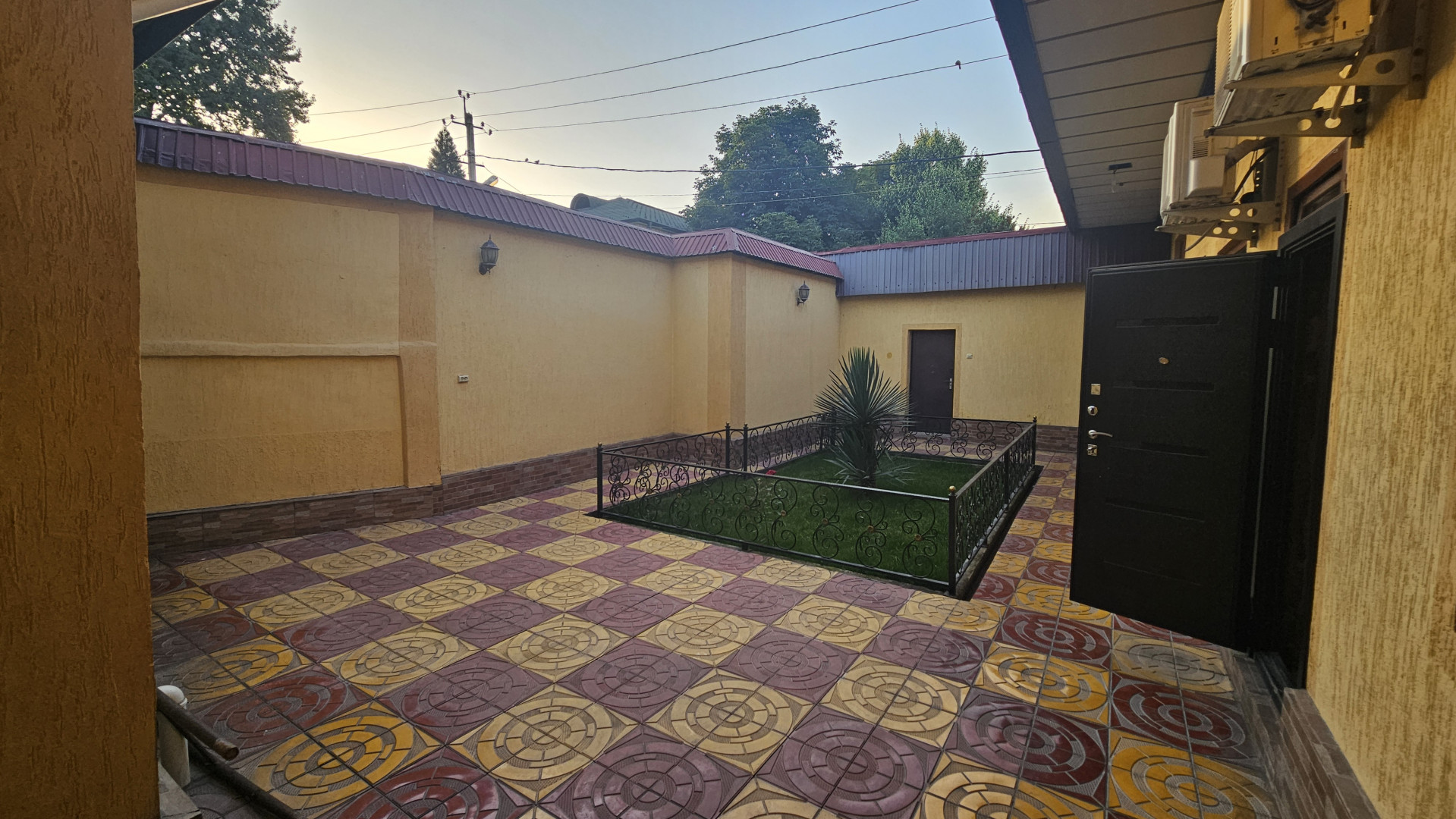 Selling, Villas, c. Dushanbe, I. Somoni, Сарез, цена 3 400 000 Selling, Villas, c. Dushanbe, I. Somoni, Сарез, цена 3 400 000
