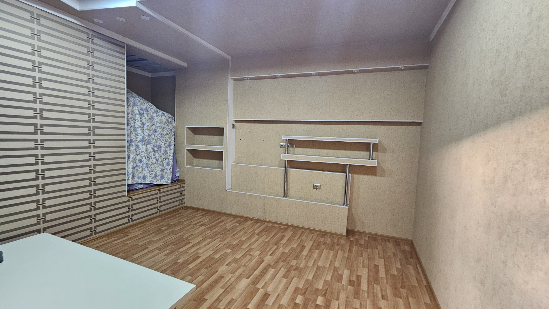 Selling, Villas, c. Dushanbe, I. Somoni, Сарез, цена 3 400 000 Selling, Villas, c. Dushanbe, I. Somoni, Сарез, цена 3 400 000