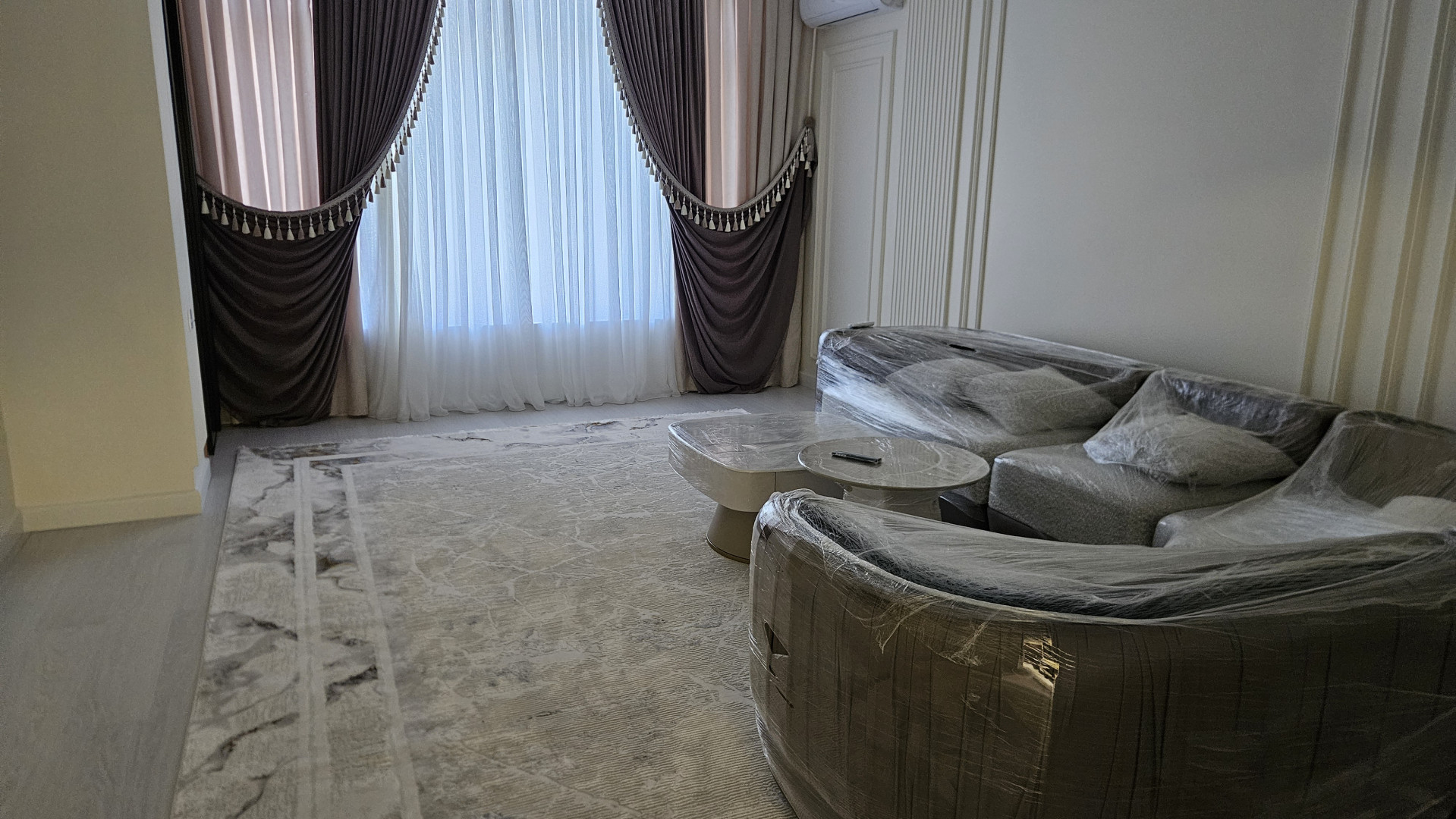 Ба иҷора, Ҳуҷра, ш. Душанбе, И. Сомонӣ, ЦУМ, цена 20 000 Ба иҷора, Ҳуҷра, ш. Душанбе, И. Сомонӣ, ЦУМ, цена 20 000
