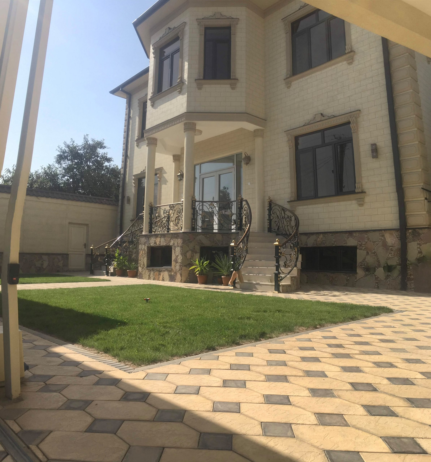 Lease, Villas, c. Dushanbe, Shohmansur, Ашан, цена 45 000 Lease, Villas, c. Dushanbe, Shohmansur, Ашан, цена 45 000